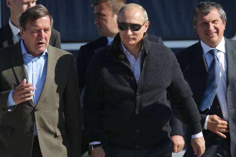 Путін хоче переговорів заявив Шредер після зустрічі з ним