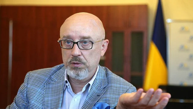 «Усі держслужбовці в Україні повинні мати військову підготовку» – Олексій Рєзніков
