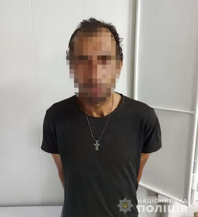 У Тульчині п’яний чоловік пограбував дітей, які збирали гроші на ЗСУ