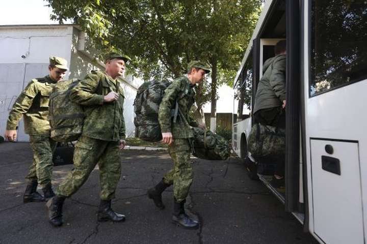 В рф мобілізованих із ВІЛ забирають до армії, незважаючи на діагноз, – повідомив правозахисник Павло Чиков