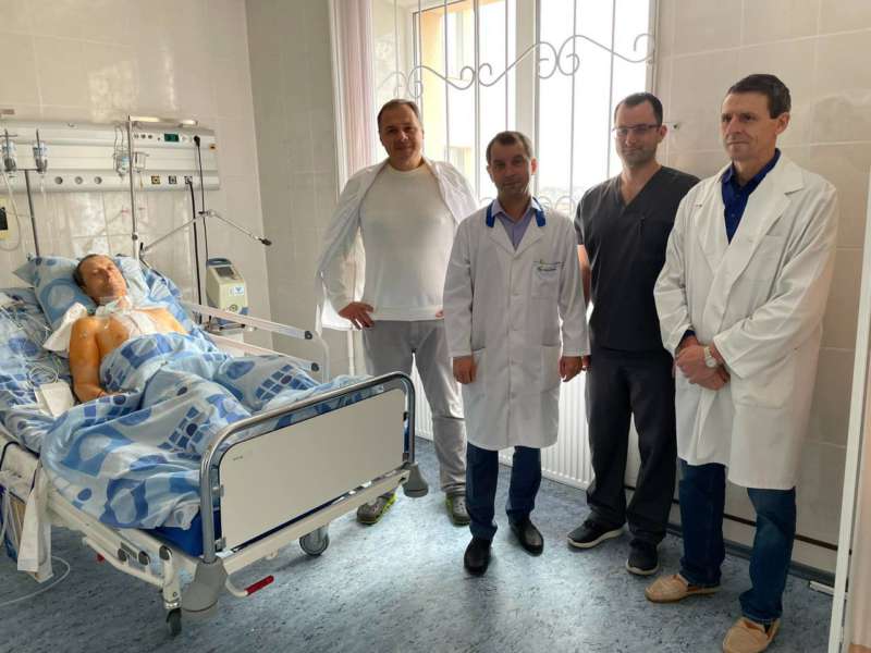 Вінницькі та київські кардіохірурги зробили унікальну операцію на серці