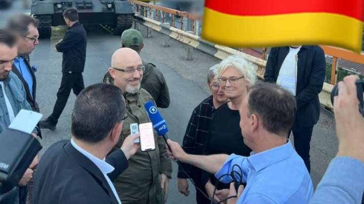 Чому міністерка оборони Німеччини раптово прибула до Одеси?