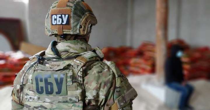 Донька міністра оборони України постачала окупантам комплектуючі до зброї