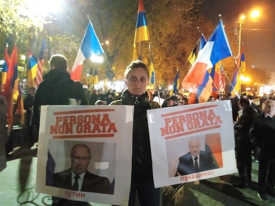 “Росія, геть з Вірменії!”: в Єревані проти ОДКБ та приїзду Путіна (відео)