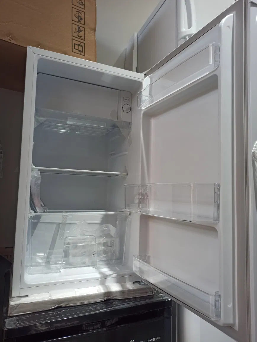 Холодильник без електрики: скільки морозилка тримає холод?