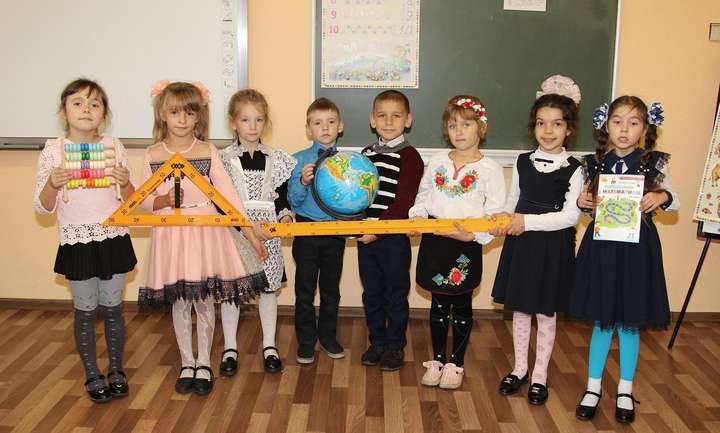 Українські діти 6-18 років та вчителі можуть безоплатно відвідувати англомовні пізнавальні онлайн-зустрічі