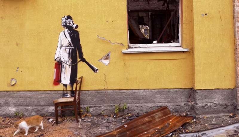 Графіті Бенксі у Гостомелі хотіли украсти разом зі стіною