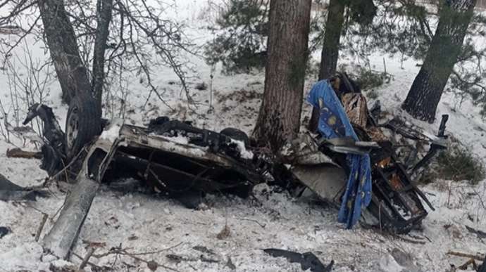 Восьмеро дітей залишились без батька і матері