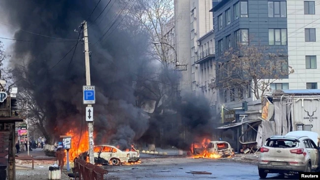 Кількість жертв у Херсоні зросла: на міні підірвались три рятувальники