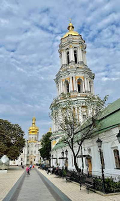 Російська церква окупувала Києво-Печерську лавру