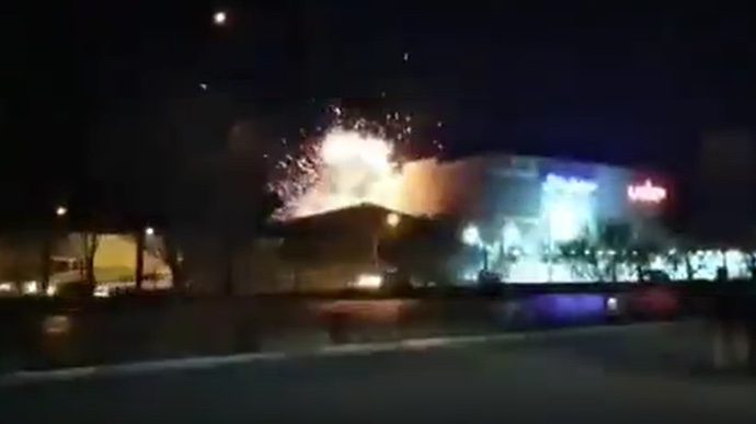 В іранському місті Ісфахан безпілотники атакували завод Міністерства оборони
