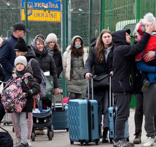 Нардеп пропонує відмінити заборону виїзду за кордон жінок -депутаток