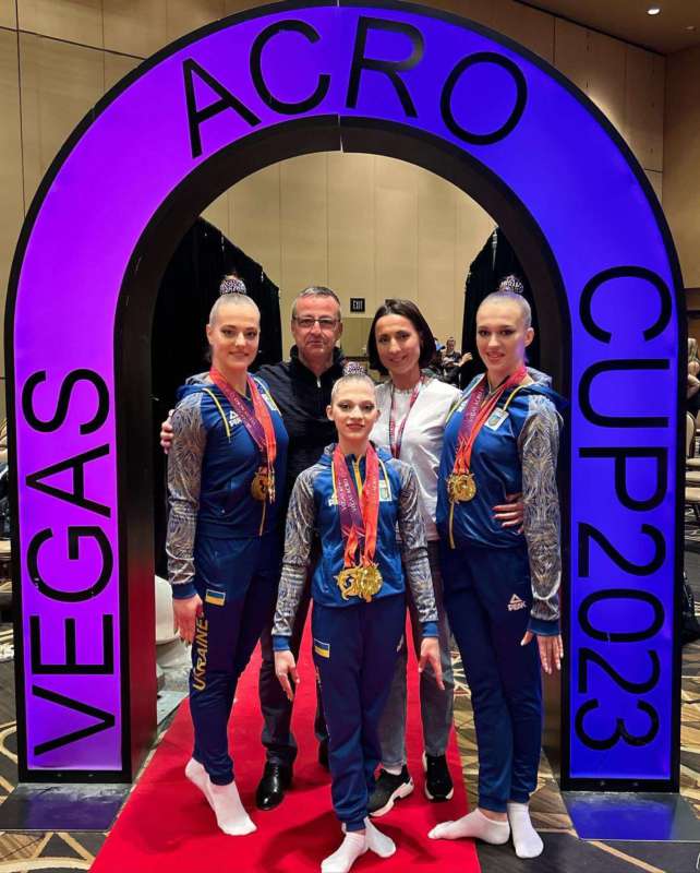 Вінницькі акробати здобули першість на «6th International Vegas Acro Cup»