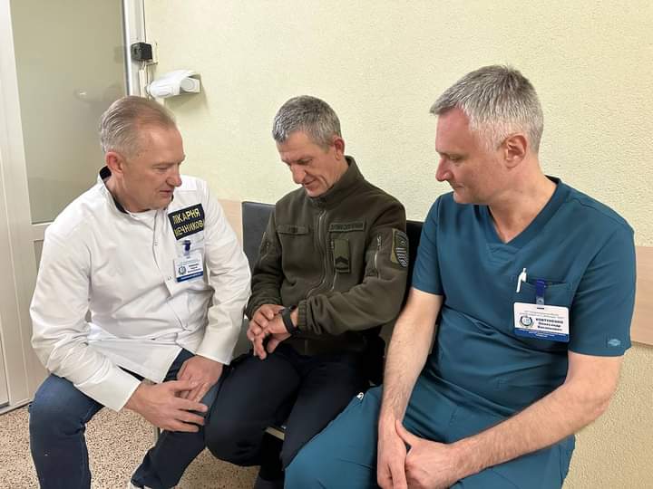 54-річному захиснику Сергію з Вінниччини лікарі видалили пухлину і він повертається до сина у бойову частину