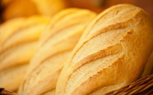 Сто тонн зерна переробляє фермер з Вінниччини на борошно для своєї пекарні