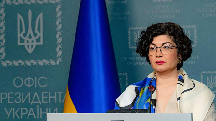 Деякі західні політики закликають Україну не звільняти Крим – представниця Зеленського Ташева