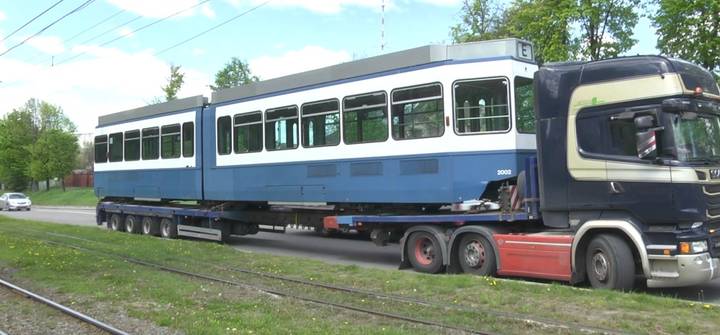 До Вінниці привезли трамваї зі Швейцарії