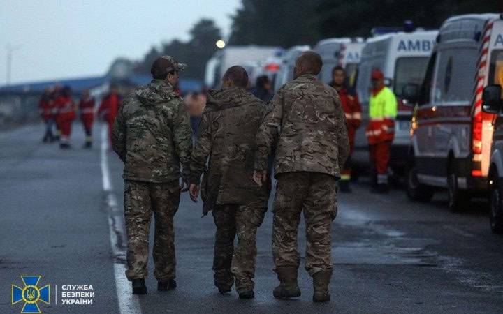 Сьогодні Україна визволила з російського полону ще 106 оборонців