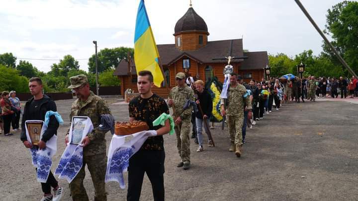 Гайсинщина попрощалася з двома Героями