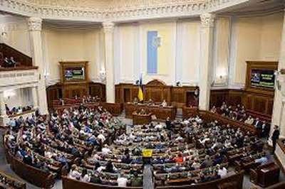 Замінити Верховну Раду після перемоги хотіли би майже 70 відсотків українців