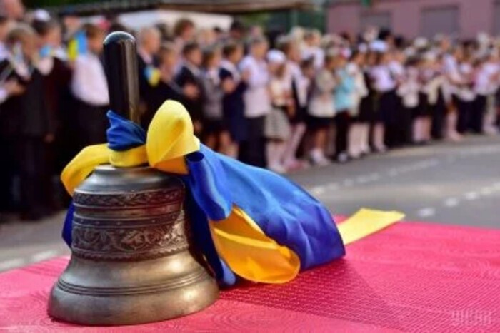 У Вінниці лунають Останні дзвоники: школи покидають більше 2000 випускників