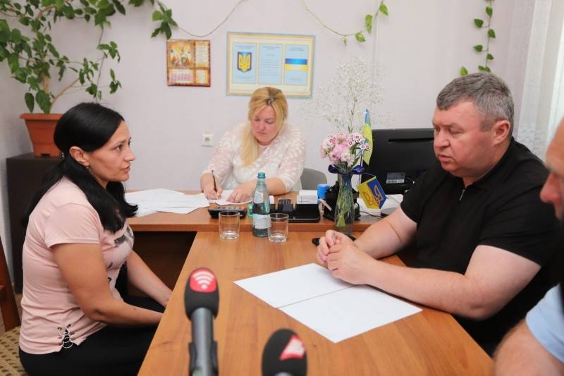 Голова Вінницької облради зустрівся з батьками військовополонених