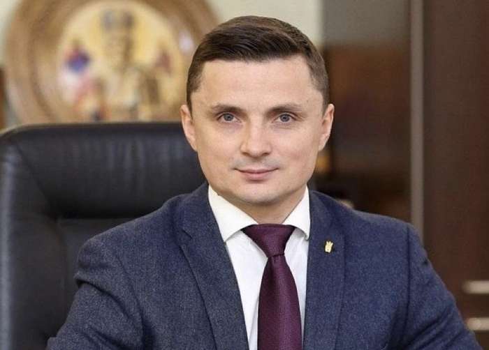 Вищий антикорсуд відмовився відсторонити підозрюваного у хабарництві голову Тернопільської облради Михайла Головка