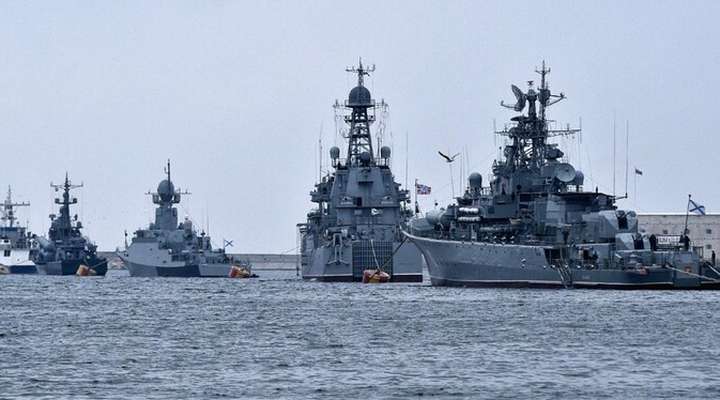 Противник створює у Чорному морі захисні загородження із цивільних суден