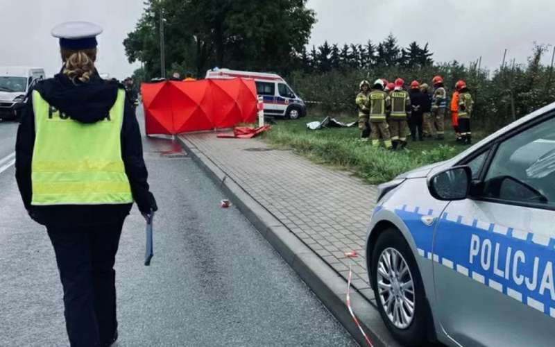 В автотрощі у Польщі загинули 3 українця Ще двох госпіталізовано