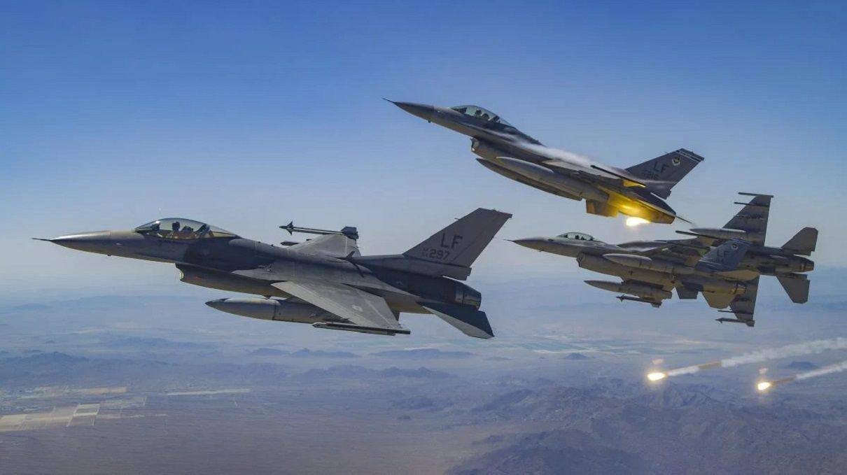 Навчання пілотів на F-16 вже розпочалось
