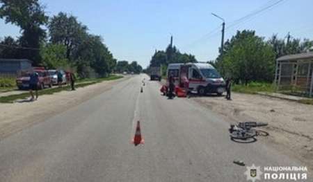 На Вінниччині під колесами вантажівки загинула 8-річна дівчинка