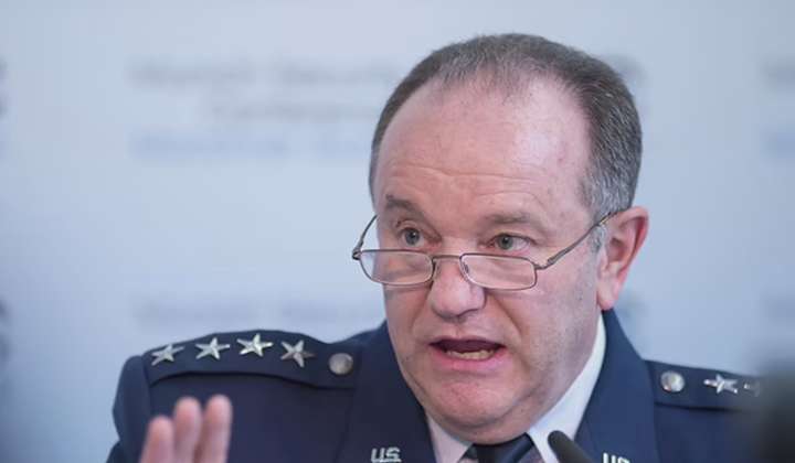 На Заході не квапляться з F-16 для України через страх перед РФ — генерал Брідлав
