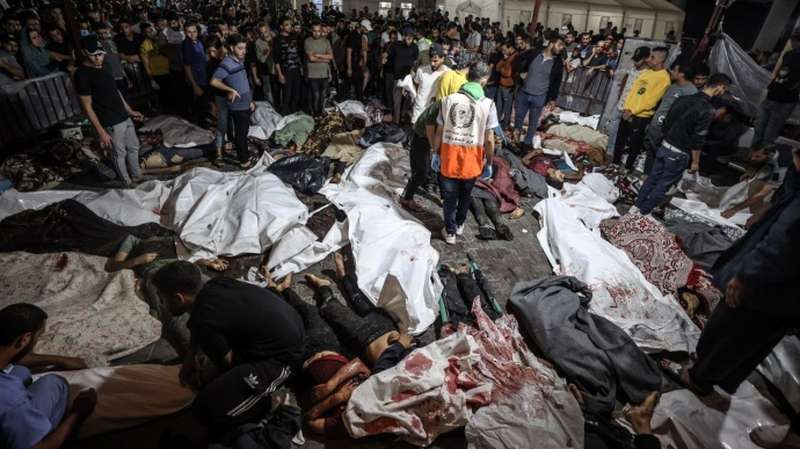 ХАМАС заявив, що Ізраїль вдарив по лікарні аль-Ахлі Араб у Секторі Газа, водночас Ізраїль повідомляє, що вибух стався через невдалий запуск ракети ХАМАС