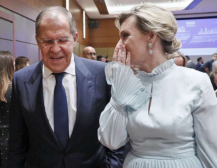 Про службові романи головного дипломата Росії розповіла опозиціонерка та блогерка Марія Максакова