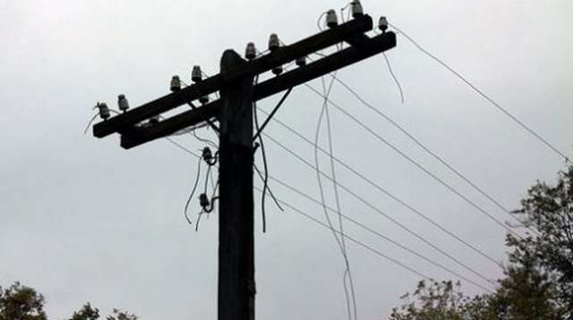 В Україні через негоду знеструмлено майже 500 населених пунктів у західних областях