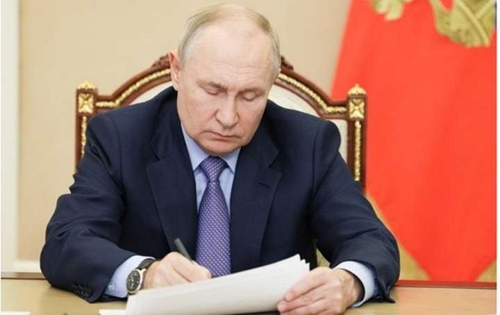 “Розкидається людським м’ясом” – Білий дім прокоментував рішення Путіна збільшити армію