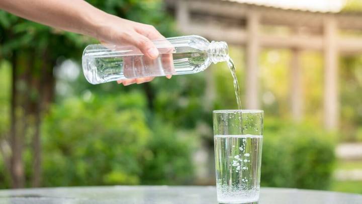 Виробляємо звичку пити більше води