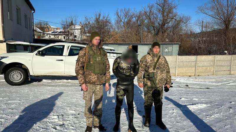На Вінниччині прикордонники врятували водолаза, що хотів через Дністер потрапити до Молдови