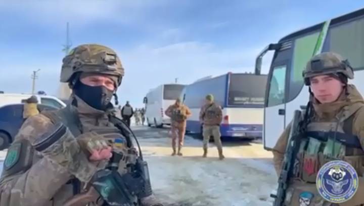 Перше відео зі звільненими оборонцями від Координаційного штабу
