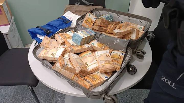 З €455 тис у валізі затримали українського пенсіонера в аеропорту Мюнхена, – Bild