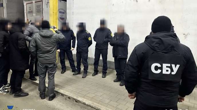СБУ викрила митний пост на Закарпатті, який займався систематичними «поборами» з перевізників