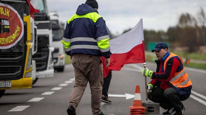 Поляки заблокували пункт пропуску “Медика – Шегині” на кордоні з Україною
