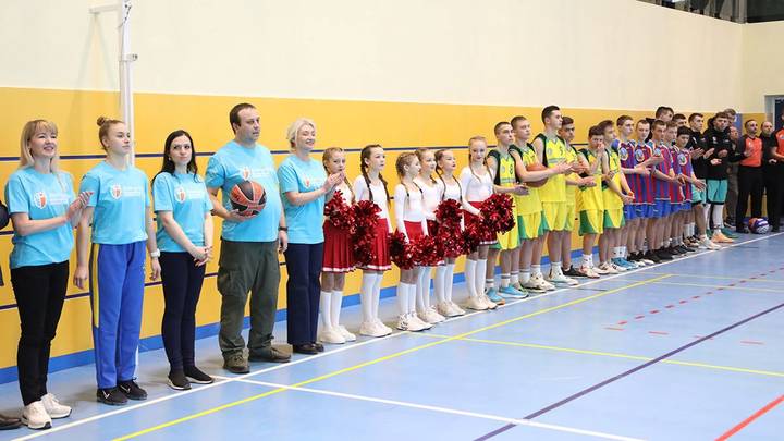 На Вінниччині стартували змагання «Пліч-о-пліч всеукраїнські шкільні ліги» під гаслом «Разом переможемо!»