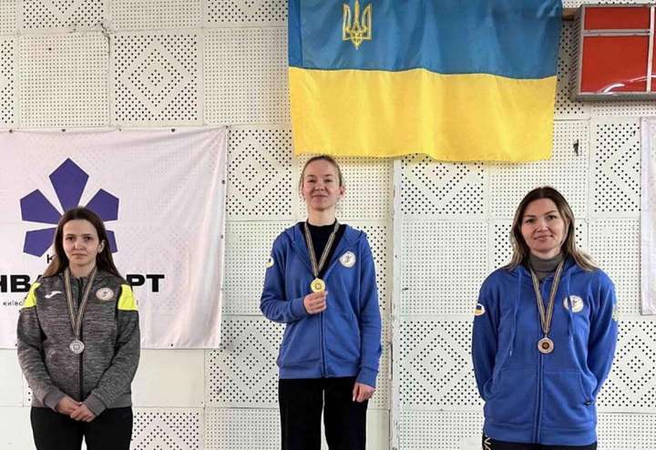 Вінничанка виграла «золото» на чемпіонаті України зі стрільби, серед спортсменів з порушеннями слуху