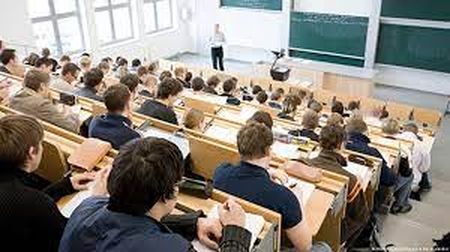 Скільки студентів в Україні отримає гроші від держави на навчання?