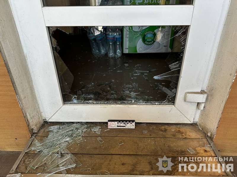 Зламав двері і обікрав магазин: на Вінниччині встановили неповнолітнього зловмисника