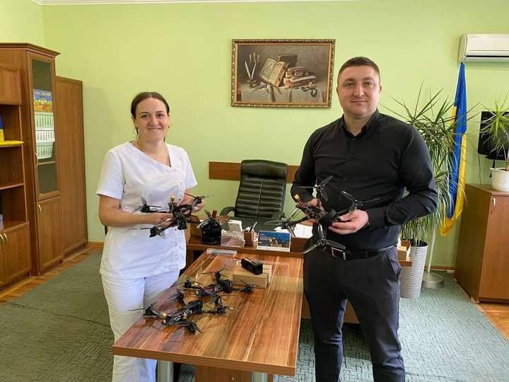 Чотири дрони для ЗСУ придбали Могилів-Подільські медики
