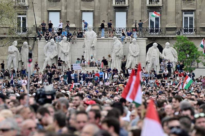 Угорці вимагають відставки Орбана