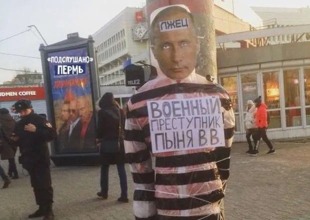 Диктатор втрачає контроль над Росією