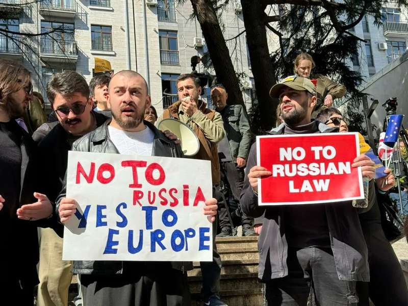 Грузія не піддасться ресовєтизації: опозиція попереджає про російську агресію